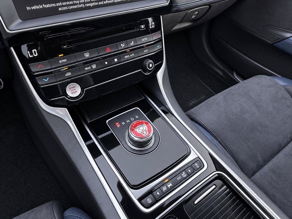 Used 2018 Jaguar XE S AWD/4WD image 20