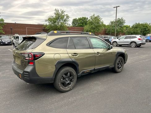 Used 2023 Subaru Outback Wilderness AWD/4WD image 3