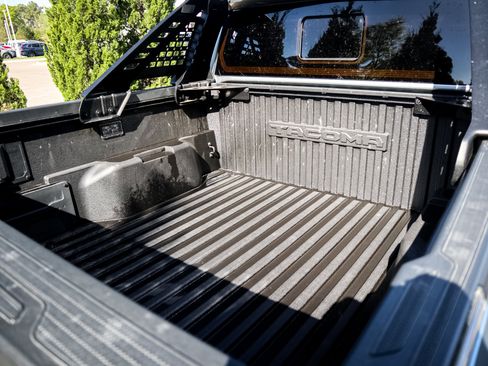 Used 2025 Toyota Tacoma 4x4 Double Cab Hybrid image 31