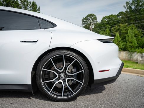 Used 2023 Porsche Taycan RWD image 14