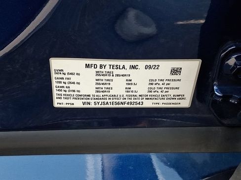 Used 2022 Tesla Model S AWD/4WD image 30