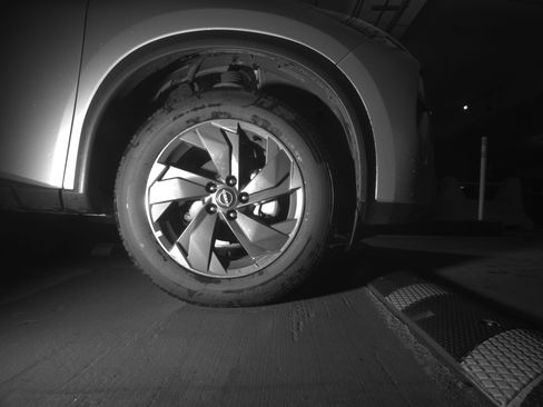 Used 2025 Nissan Rogue SV image 13