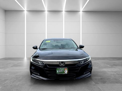 Used 2018 Honda Accord EX image 3