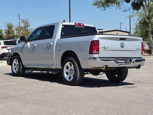 Used 2018 RAM 1500 Lone Star AWD/4WD image 3