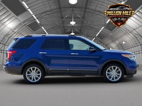 Used 2013 Ford Explorer XLT AWD/4WD image 7