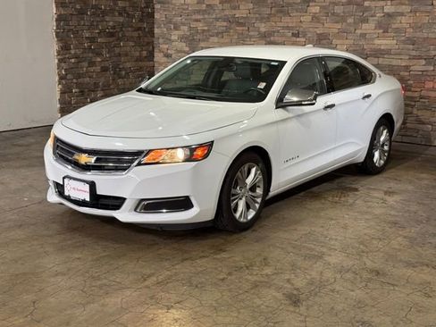 Used 2015 Chevrolet Impala LT w/ Convenience Package FWD image 3