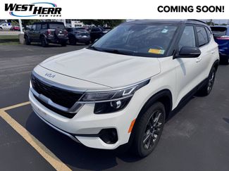 Used 2022 Kia Seltos S FWD video 1