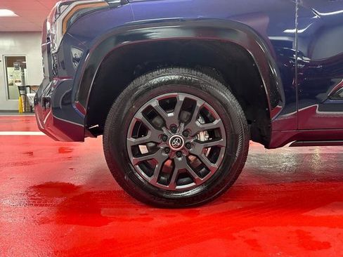 Used 2024 Toyota Tundra Platinum image 27