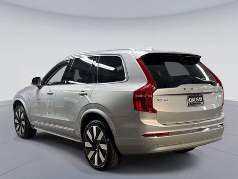 Used 2023 Volvo XC90 T8 Ultimate w/ Protection Package Premier AWD/4WD image 12