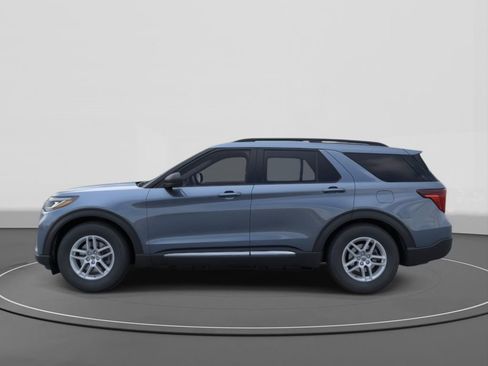 New 2025 Ford Explorer Active w/ Active Comfort Package image 3