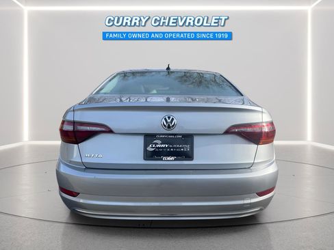 Used 2019 Volkswagen Jetta SE w/ Cold Weather Package image 11