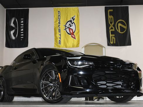 Used 2023 Chevrolet Camaro ZL1 image 83