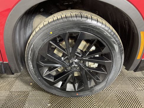 Used 2024 Mitsubishi Outlander SEL image 7