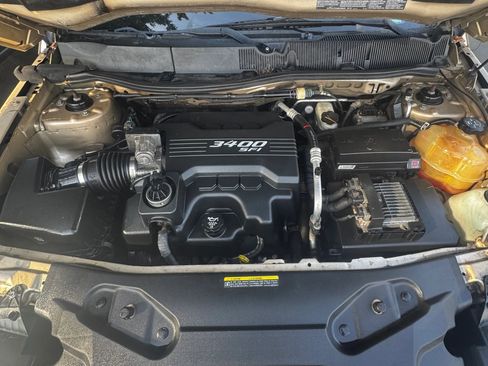 Used 2006 Pontiac Torrent 2WD image 13