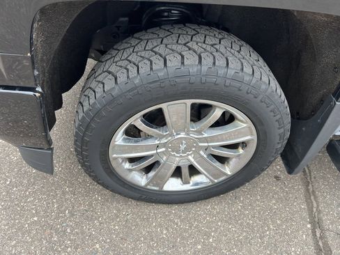 Used 2015 Chevrolet Silverado 1500 High Country w/ High Country Premium Package image 4