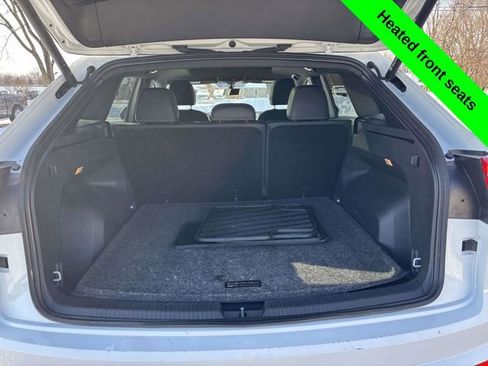 Used 2023 Volkswagen Atlas Cross Sport SE image 35