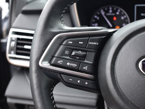 Used 2023 Subaru Outback Limited image 15