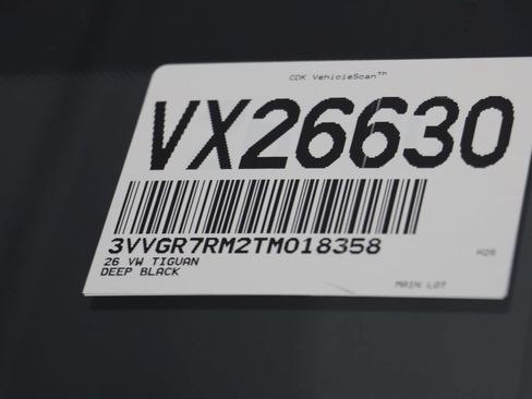 Used 2026 Volkswagen Tiguan SE R-Line AWD/4WD image 23