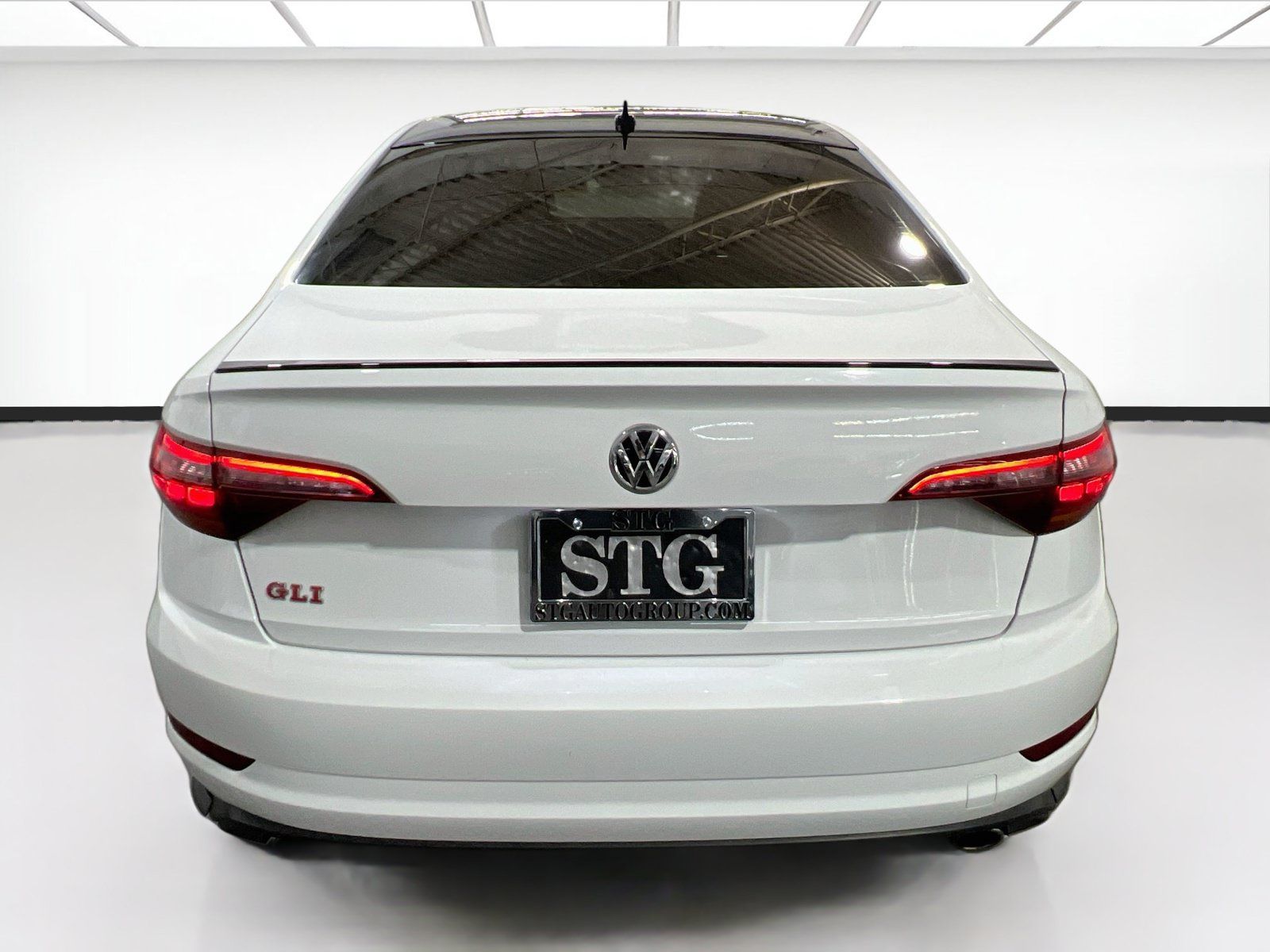 Used 2019 Volkswagen Jetta GLI FWD image 5