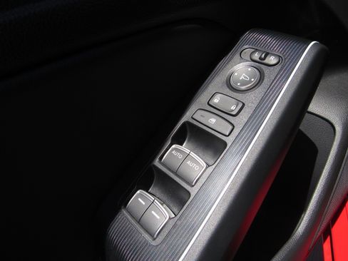 Certified 2025 Honda Civic Sport Touring image 22