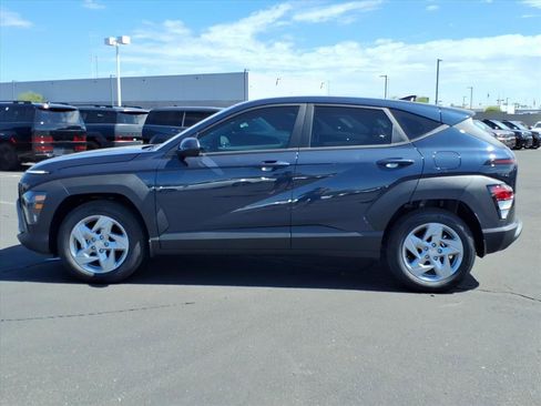 New 2026 Hyundai Kona SE image 2