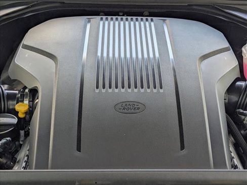 New 2025 Land Rover Range Rover SE image 15