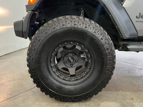 Used 2022 Jeep Wrangler Unlimited Sport AWD/4WD image 16