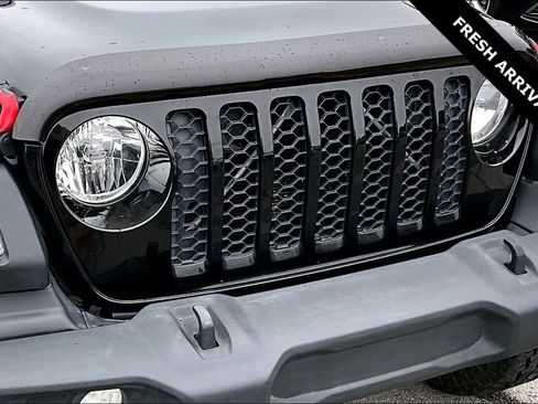 Used 2020 Jeep Gladiator Sport w/ Quick Order Package 24S AWD/4WD image 33