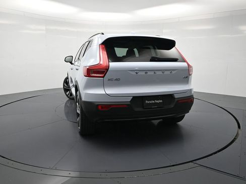 Used 2024 Volvo XC40 B5 Plus AWD/4WD image 27