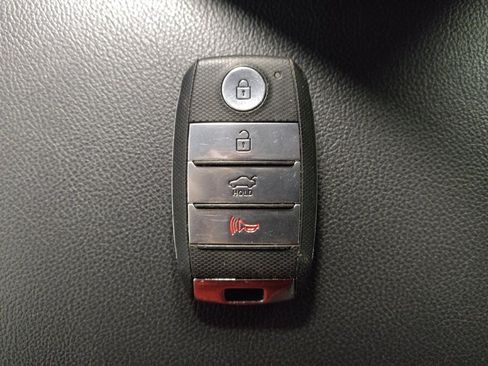 Used 2020 Kia Optima SX image 32