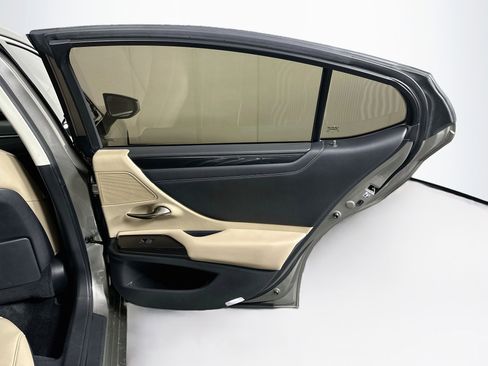 Used 2019 Lexus ES 350 w/ Accessory Package 2 FWD image 28