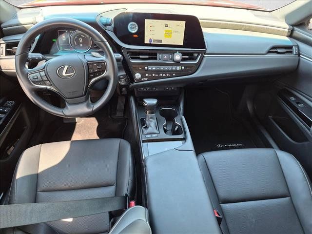 Used 2024 Lexus ES 300h w/ Premium Package FWD image 18