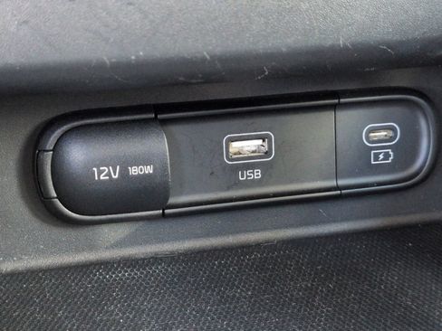 Used 2024 Kia Seltos EX FWD image 27