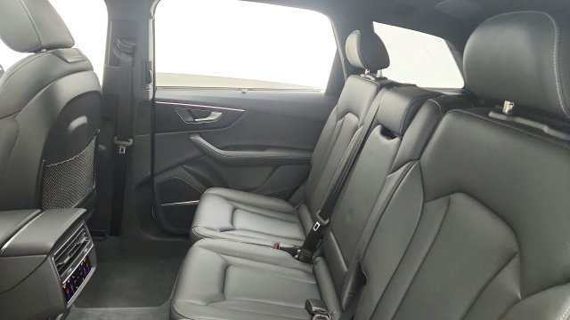 Used 2025 Audi Q7 3.0T Prestige w/ Prestige Package AWD/4WD image 43
