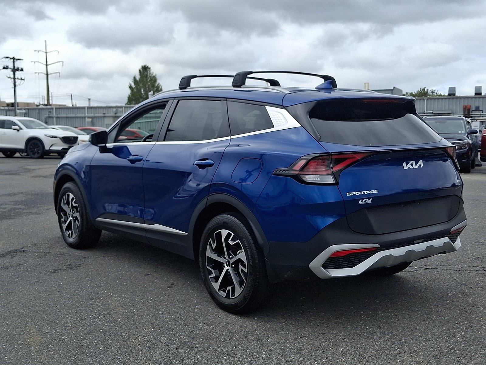 Used 2024 Kia Sportage EX AWD/4WD image 6