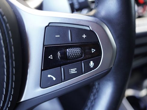 Used 2022 BMW X7 M50i AWD/4WD image 19