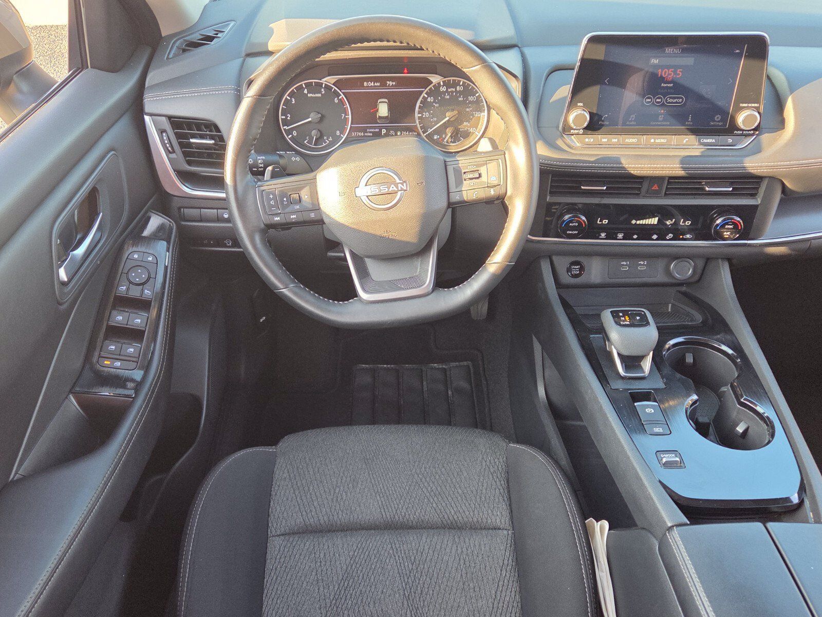 Used 2025 Nissan Rogue SV FWD image 7