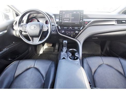 Used 2021 Toyota Camry XSE image 11