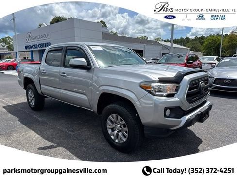 Used 2018 Toyota Tacoma SR5 RWD image 1