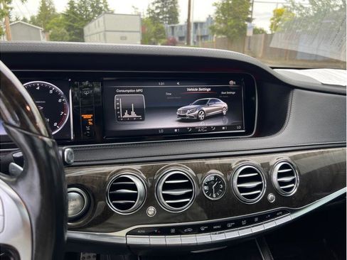 Used 2015 Mercedes-Benz S 550 Sedan image 9