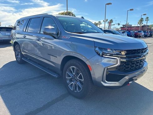 Certified 2022 Chevrolet Suburban Z71 w/ Z71 Off-Road Package image 3