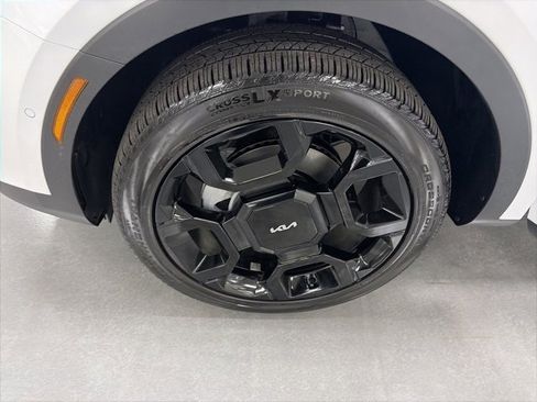 Used 2024 Kia Sorento SX Prestige w/ Olive Brown Leather Package image 27