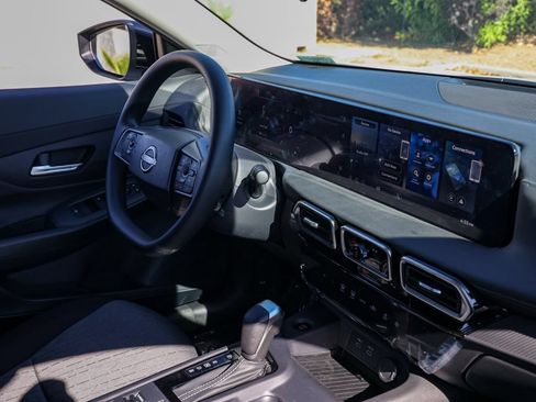 Used 2026 Nissan Sentra SV w/ Floor Mat Package FWD image 19