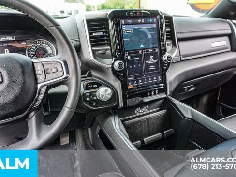 Used 2025 RAM 1500 Laramie AWD/4WD image 32