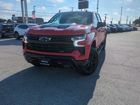 Used 2023 Chevrolet Silverado 1500 LT Trail Boss AWD/4WD image 1