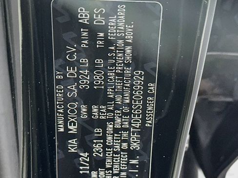 Used 2025 Kia K4 FWD image 12