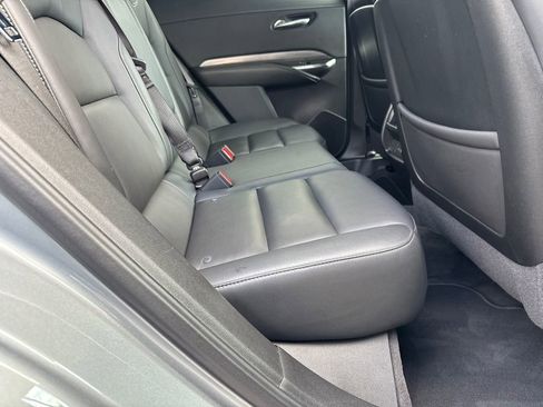 Used 2025 Cadillac XT4 Premium Luxury image 15