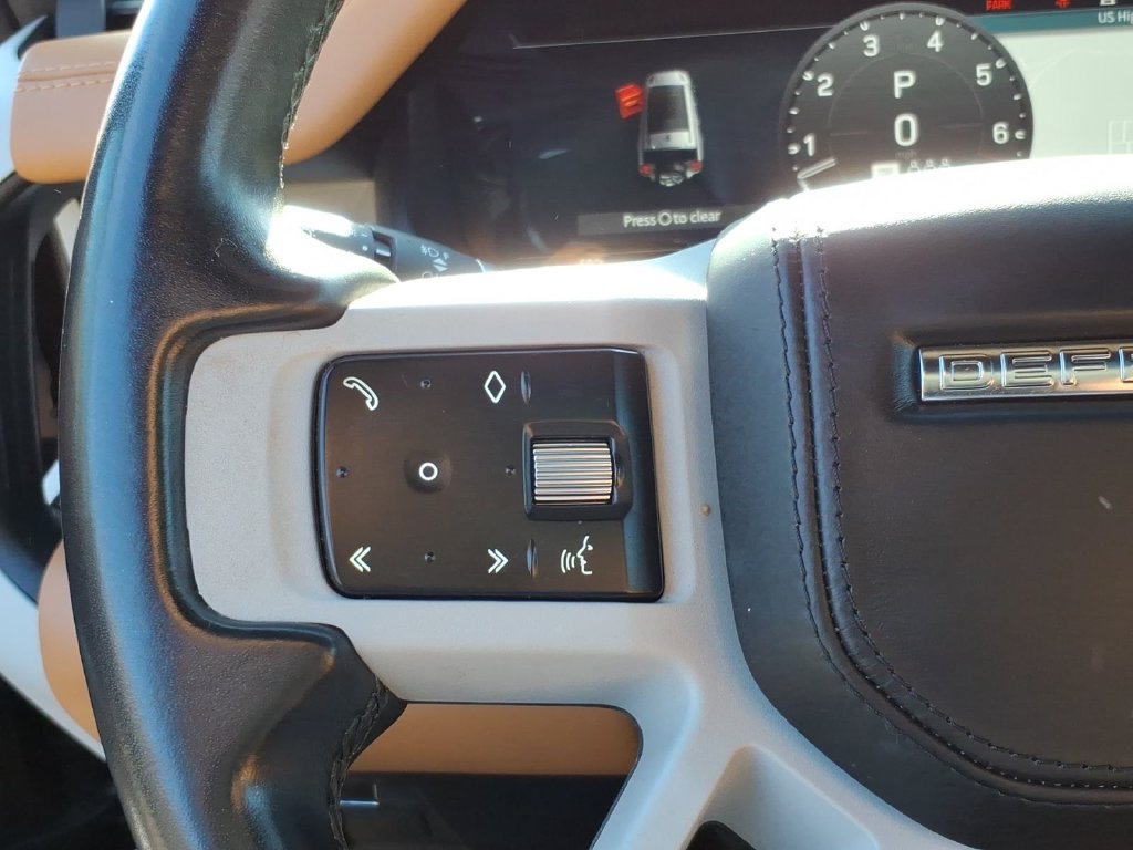 Used 2023 Land Rover Defender 130 SE AWD/4WD image 21