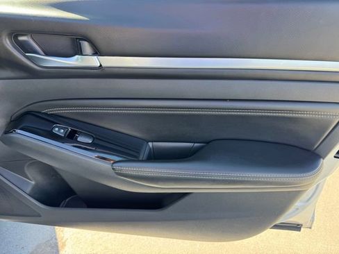 Used 2021 Nissan Altima 2.5 SV image 7