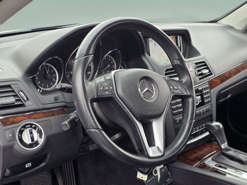 Used 2013 Mercedes-Benz E 350 Cabriolet image 10